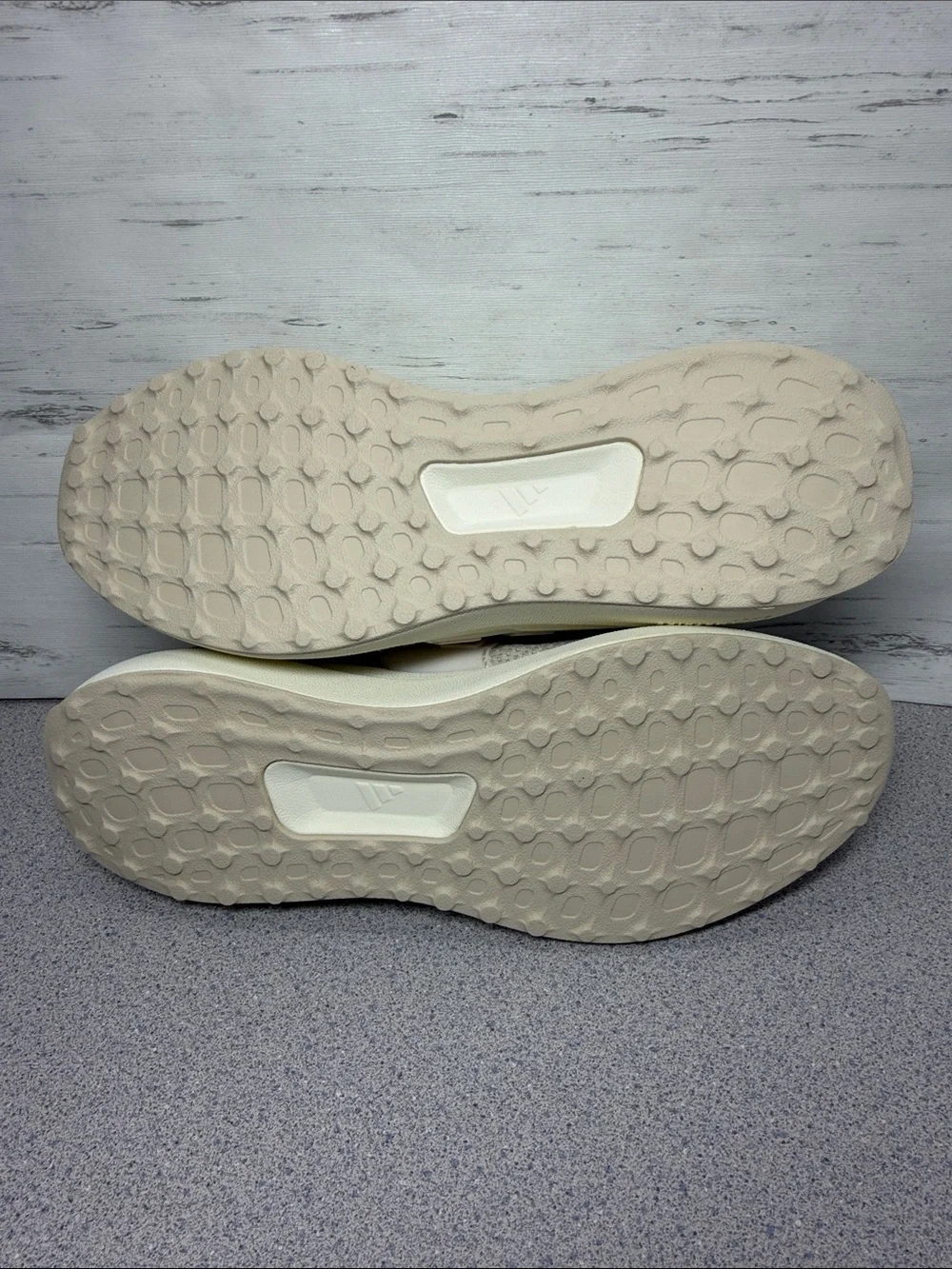 adidas Men’s Lightweight Knit Sneakers in Light Beigey/oatmeal